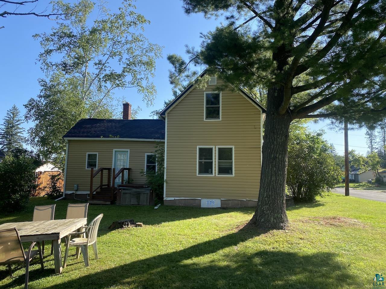 15th Ave, Ashland, WI 54806
