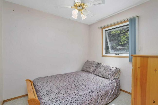 34 Beach St E, House other with 3 bedrooms, 2 bathrooms and 2 parking in Rochon Sands AB | Image 22