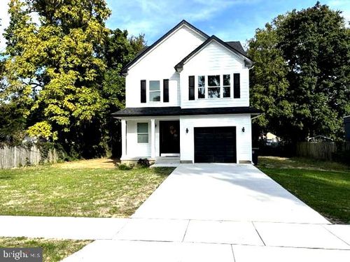 325 Larch Ave, WEST BERLIN, NJ, 08091-9174 | Card Image