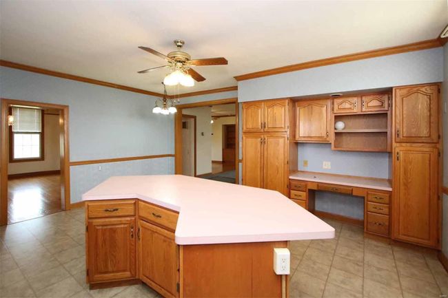 4204 Frank Scott Pkwy W, House other with 3 bedrooms, 2 bathrooms and 2 parking in Belleville IL | Image 16