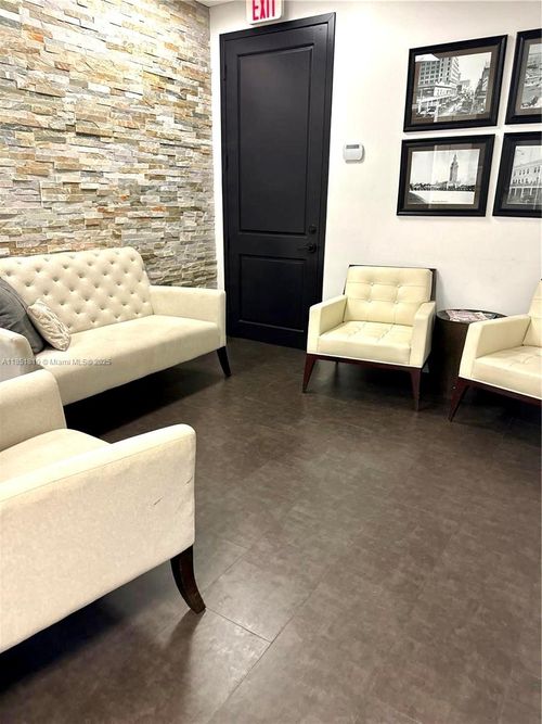 ste-403-3850 Bird Rd, MIAMI, FL, 33146-1515 | Card Image