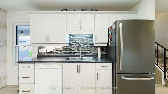 205 Blake St W, House other with 2 bedrooms, 3 bathrooms and 2 parking in Goderich ON | Image 8