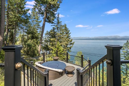 953 Angel Point Rd, Lakeside, MT, 59922-9425 | Card Image