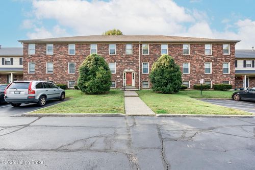 b9-8133 Lake Ave, Louisville, KY, 40222-7307 | Card Image
