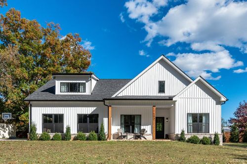 200 Overstreet Ln, Lynchburg, VA, 24503-3740 | Card Image