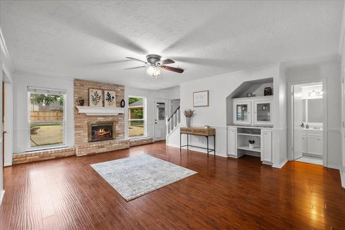 1017 Tipperary Ave, Friendswood, TX, 77546-5323 | Card Image
