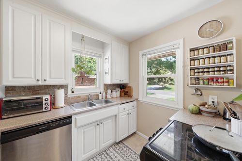 5124 Richmond Dr, Edina, MN, 55436-2435 | Card Image
