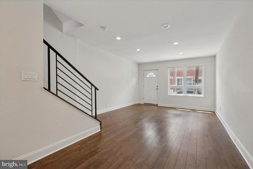 2029 Manton St, PHILADELPHIA, PA, 19146-4327 | Card Image
