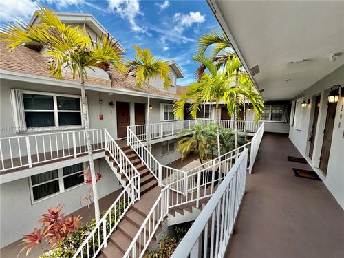 apt-207-510 Ne 17th Ave, Fort Lauderdale, FL, 33301-1301 | Card Image