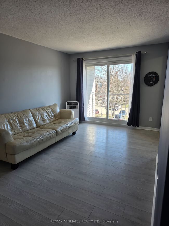 301 - 26 Pearl St, Condo with 2 bedrooms, 1 bathrooms and 1 parking in Smiths Falls ON | Image 7