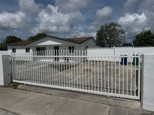 1-19710 Nw 46th Ave, Miami Gardens, FL, 33055-1811 | Card Image