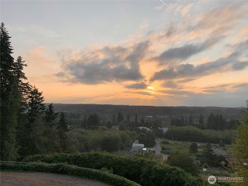 2047 Nw Misty Ridge Ln, Silverdale, WA, 98383-9430 | Card Image