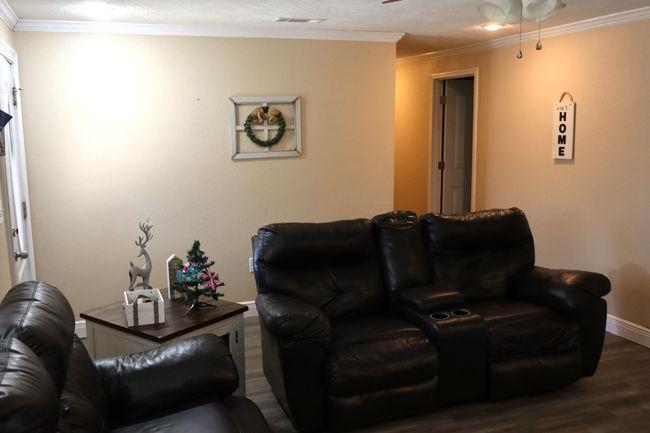 frontroom3 | Image 4