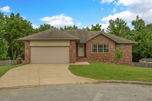 3690 W Erie St, Springfield, MO, 65807-8275 | Card Image