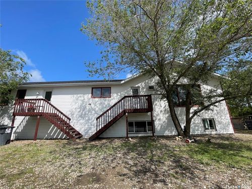 304 5th Ave W, Coleville, SK, S0L1S2 | Card Image