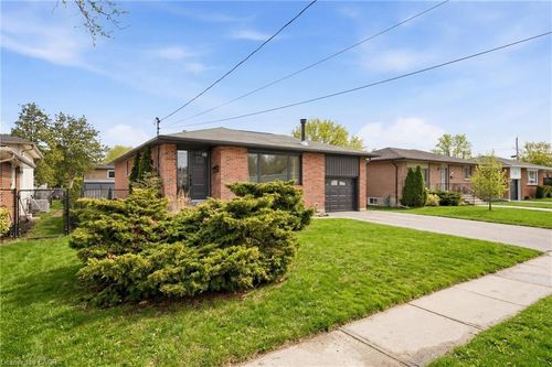 777 Hillcrest Rd, Pickering, ON, L1W2P5 | Card Image