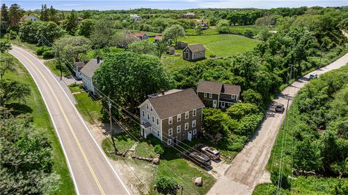 557 Center Rd, Block Island, RI, 02807-7784 | Card Image