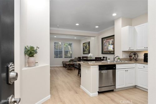 3102 Watermarke Pl, Irvine, CA, 92612-1681 | Card Image