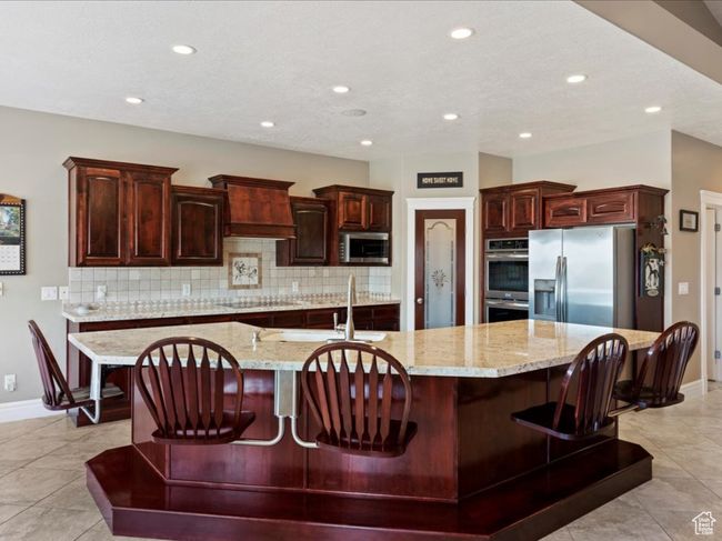 898 E 260 N, House other with 4 bedrooms, 5 bathrooms and 9 parking in Hyde Park UT | Image 19