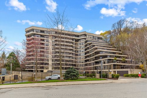 201-3900 Yonge St, North York, ON, M4N3N6 | Card Image