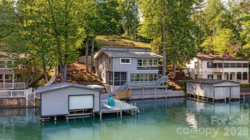 462 Charlotte Dr, Lake Lure, NC, 28746-9830 | Card Image