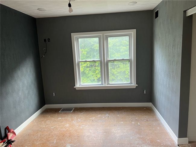 179 Dillon Rd, House other with 3 bedrooms, 3 bathrooms and null parking in Elizabeth PA | Image 11