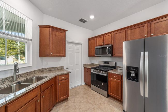 10277 Sw 96 Th Loop, House other with 2 bedrooms, 2 bathrooms and null parking in OCALA FL | Image 16