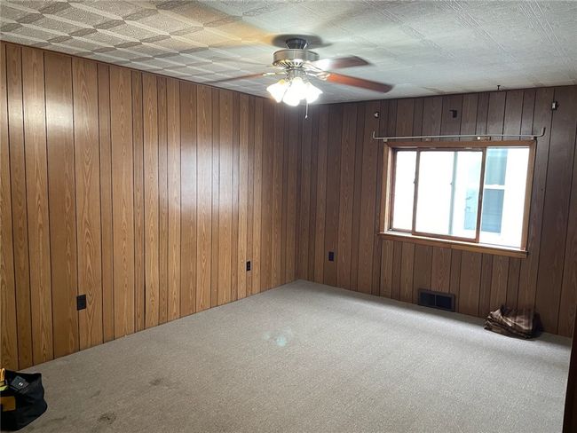 927 9 Th Ave, House other with 3 bedrooms, 1 bathrooms and null parking in Brackenridge PA | Image 9