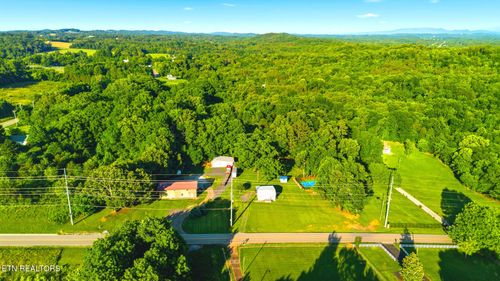 814 Midway Rd, Strawberry Plains, TN, 37871 | Card Image