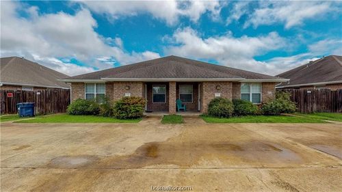 3746 Oldenburg Ln, College Station, TX, 77845-3962 | Card Image