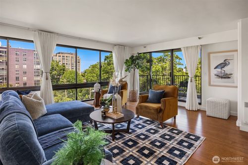 602-1120 Spring St, Seattle, WA, 98104-3503 | Card Image