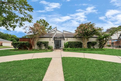 6803 Las Brisas Dr, Houston, TX, 77083-2423 | Card Image