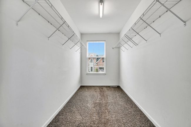 Spacious closets | Image 16