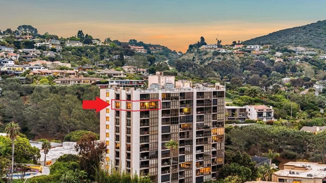 Rare one-of-a-kind completely remodeled 12th floor END-UNIT with North AND West facing full-size glass doors that showcase amazing views. | Image 27
