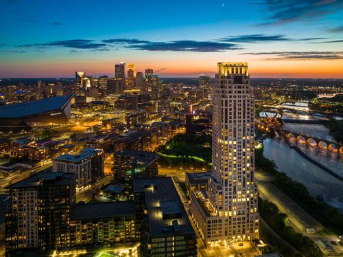 unit-26c-1111 W River Pkwy, Minneapolis, MN, 55415-7536 | Card Image