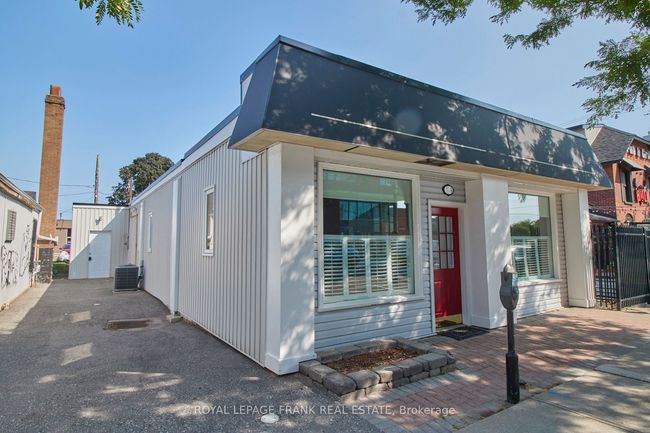 106 Colborne St E, Home with 0 bedrooms, 0 bathrooms and null parking in Whitby ON | Image 4