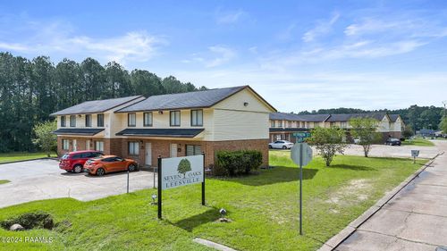 240 Clarence Ave, New Llano, LA, 71461-9609 | Card Image