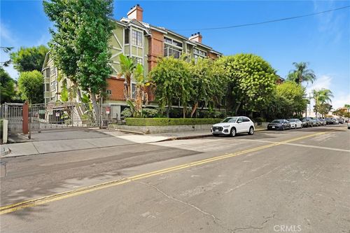 unit-119-18324 Clark St, Tarzana, CA, 91356-3518 | Card Image