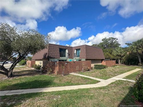 6057 Se Riverboat Dr, Stuart, FL, 34997-1521 | Card Image