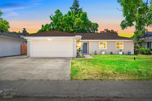 10812 Dunbar Way, Rancho Cordova, CA, 95670-4945 | Card Image
