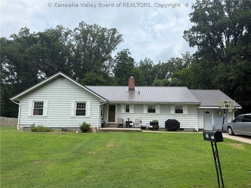 517 Staffhouse Rd, Point Pleasant, WV, 25550-3410 | Card Image