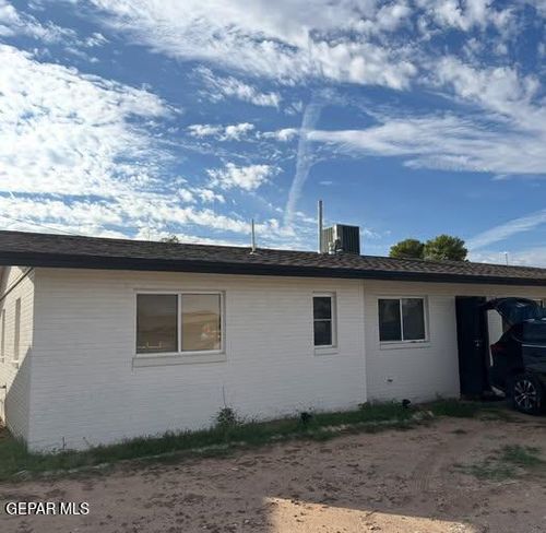 9333 Raleigh Dr, El Paso, TX, 79924-7235 | Card Image