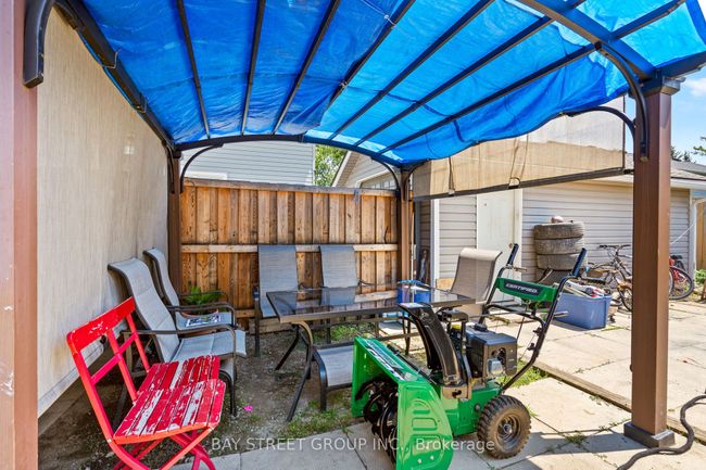 8 Lily St, House other with 4 bedrooms, 2 bathrooms and 3 parking in Saint Catharines ON | Image 18