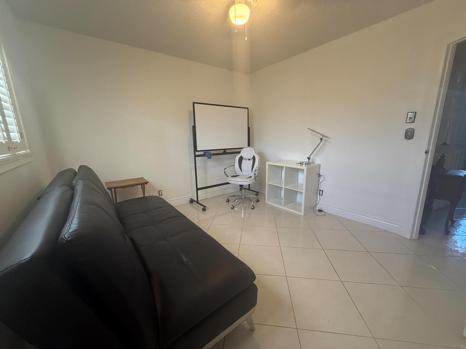 Residential Lease in Lauderdale Lakes 5