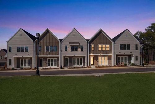 53 Peony St, Braselton, GA, 30517-1136 | Card Image