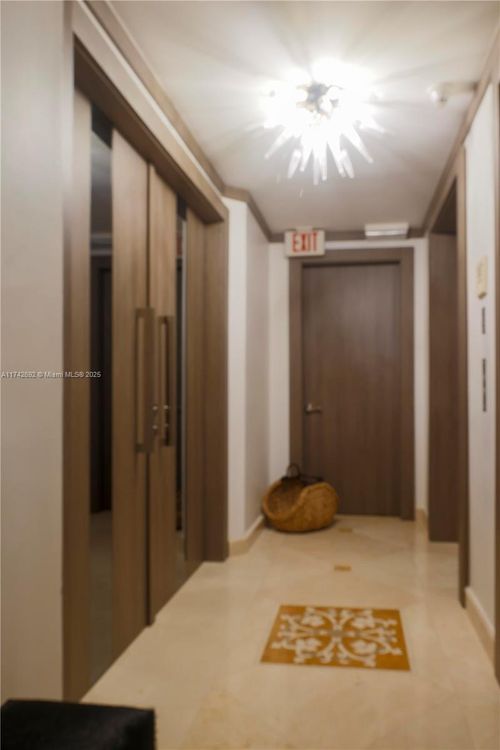 2406-18911 Collins Ave, Sunny Isles Beach, FL, 33160 | Card Image