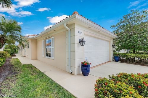 4142 Los Altos Ct, NAPLES, FL, 34109-1312 | Card Image