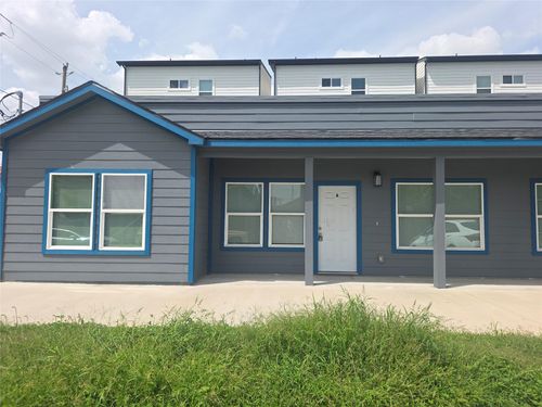 a-3221 Ennis St, Houston, TX, 77004-3212 | Card Image