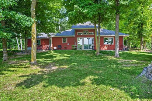 318 Wennenberg Shore Dr, Shell Lake, WI, 54871-7708 | Card Image