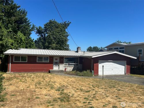 14428 31st Ave S, SeaTac, WA, 98168-4216 | Card Image